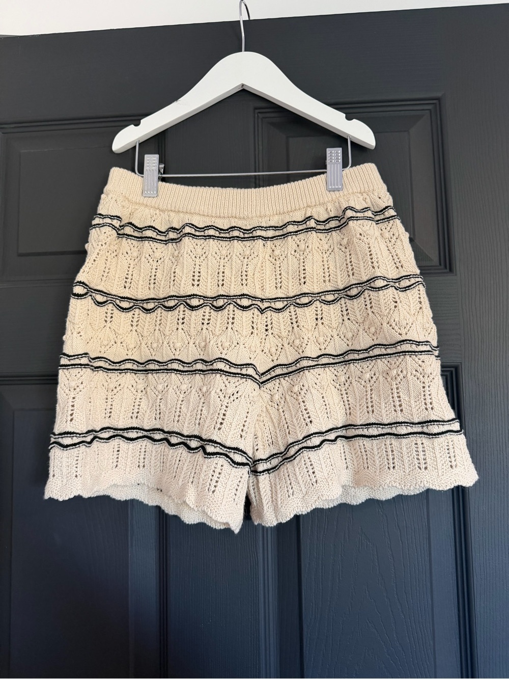 Zara Cream Knit High-Waist Shorts with Black Trim